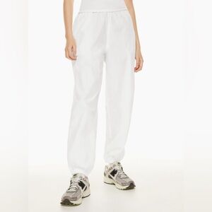 Aritzia Tna Deploy Parachute Pant in White Small